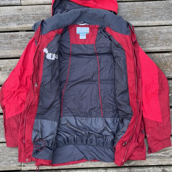 Red Columbia Ski Jacket - Picture 9 of 14